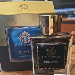 Ministry of Oud Oud Satin Extrait de Parfum - Gold & Black